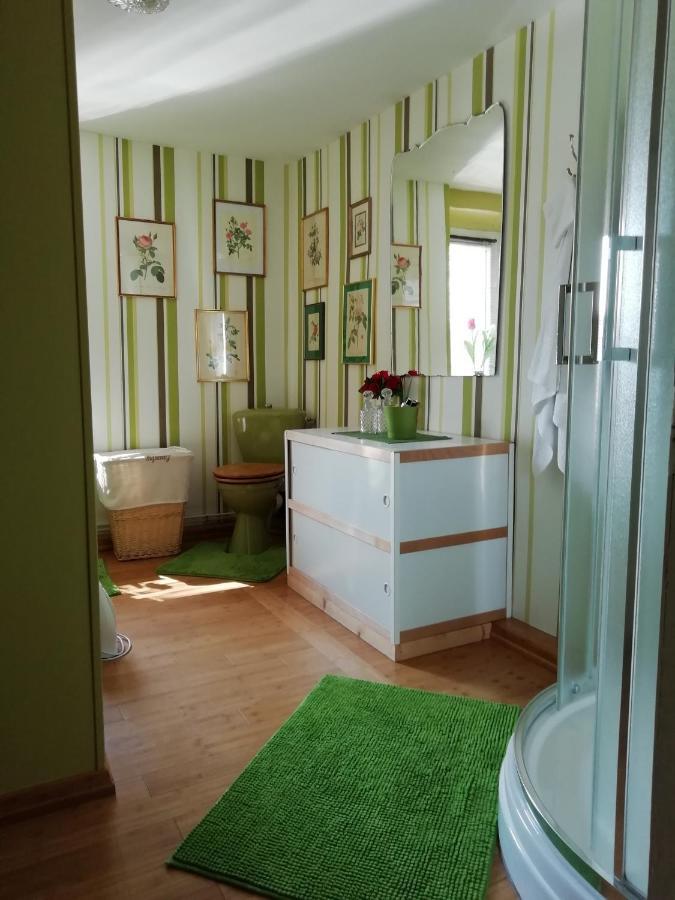 Vila Sur La Rive Vierre Suxy Exteriér fotografie